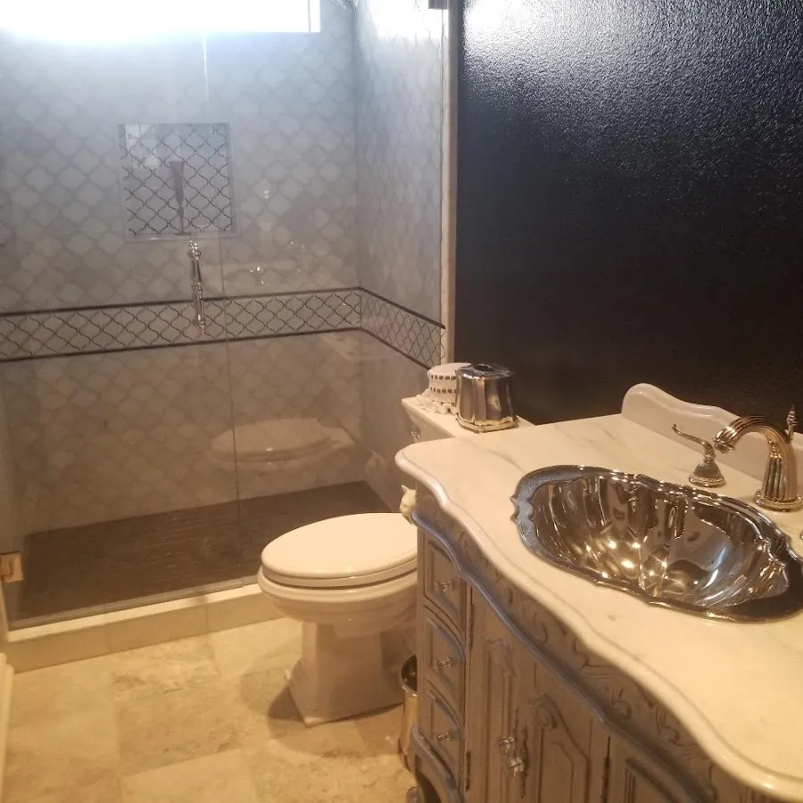 Professional plumbing work and bathroom remodeling in Marinette